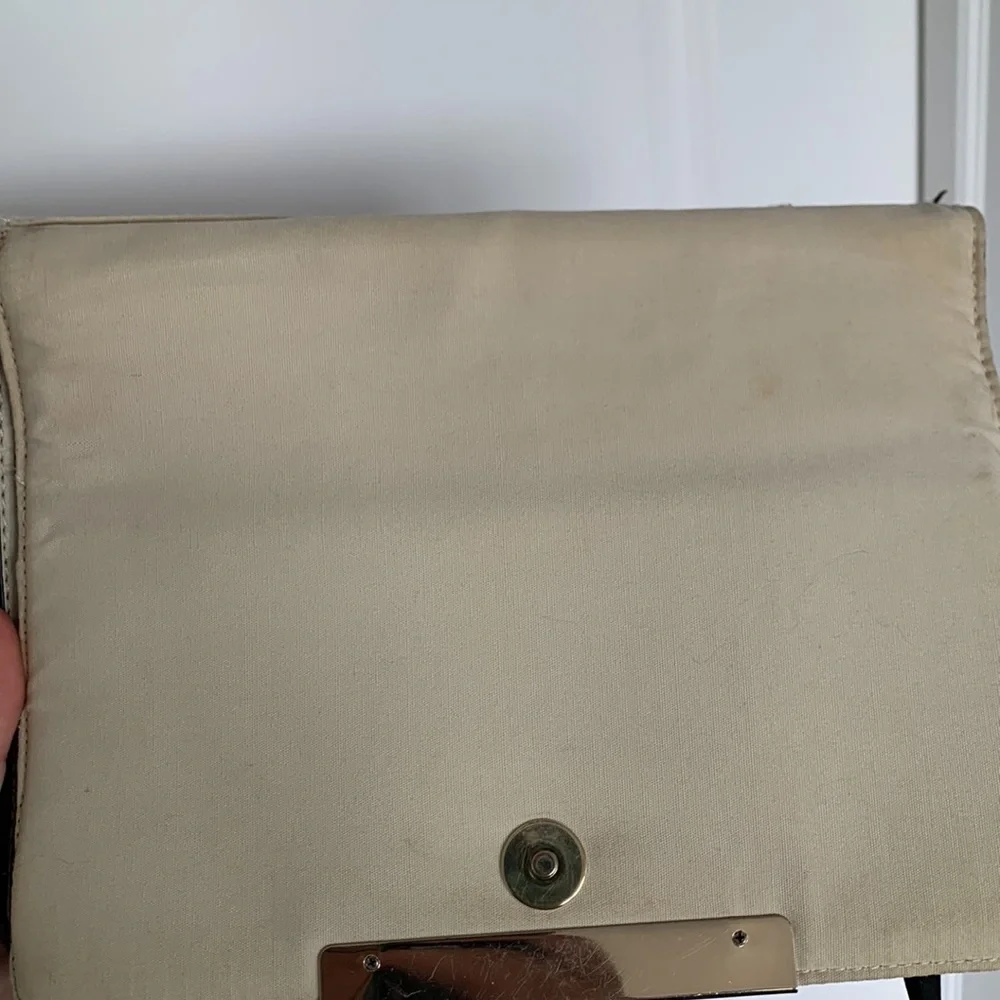 Patterned Purse - Picture 10 of 10